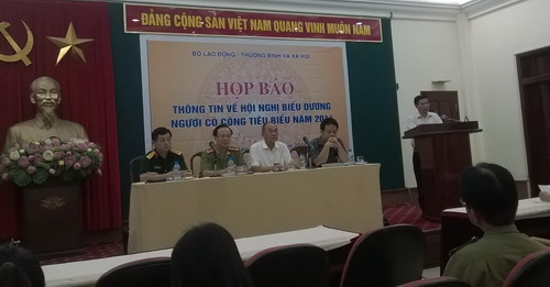 Biểu dương người có công toàn quốc năm 2014 ảnh 1